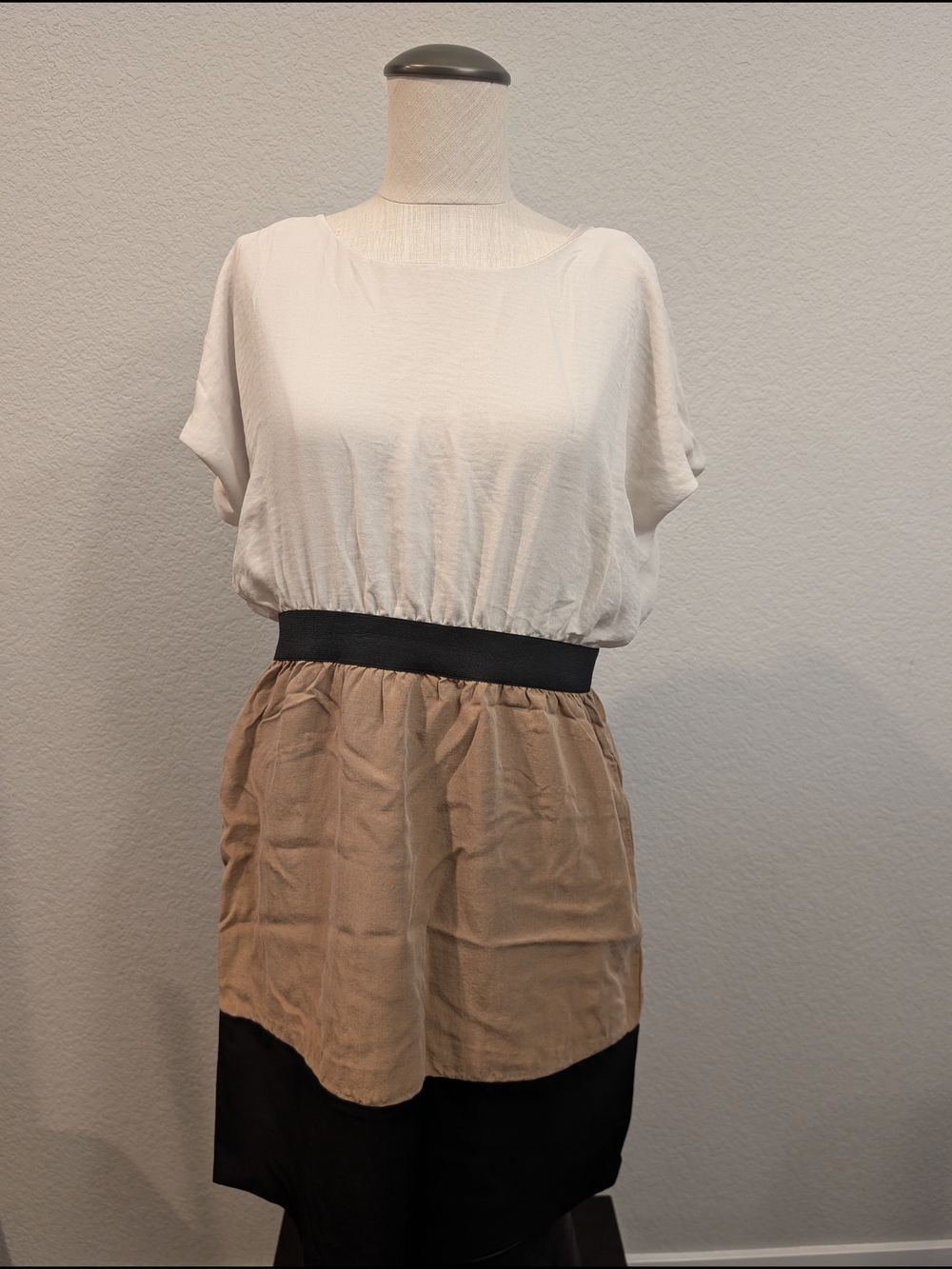 Zara Sz L Colorblock Waistband Dress in White, Tan & Black